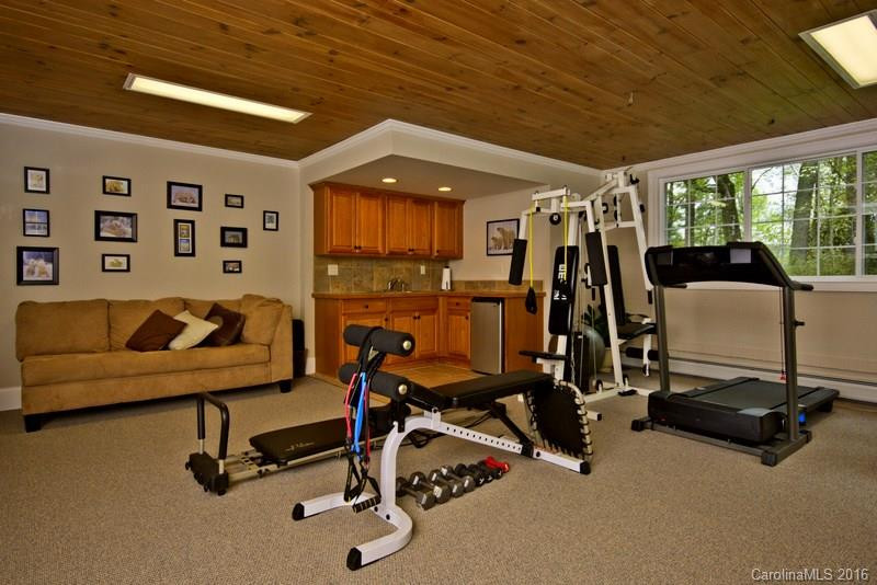 1718 Kanuga Road - Photo 19
