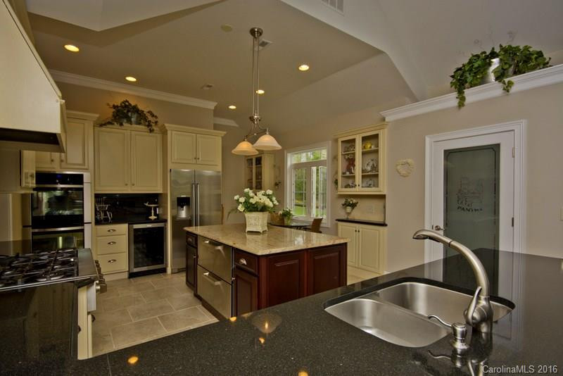 1718 Kanuga Road - Photo 6