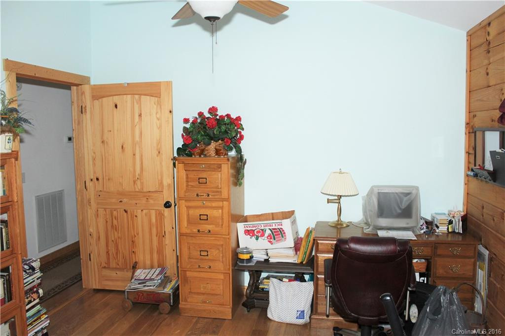 329 Dakota Drive - Photo 13