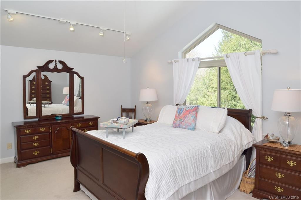 41 Sunset Street - Photo 12