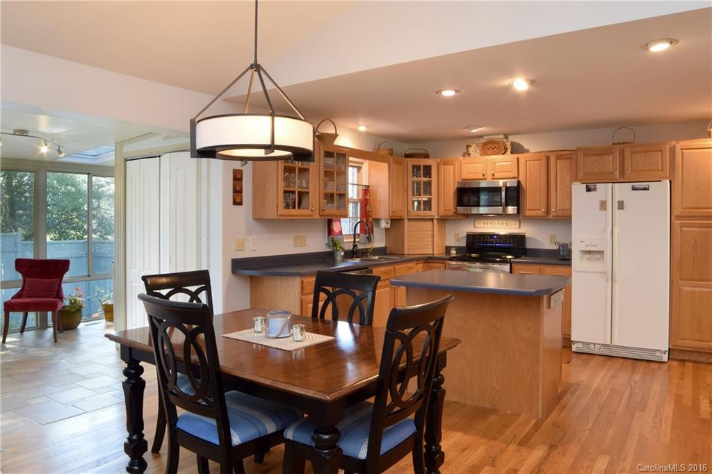 41 Sunset Street - Photo 6