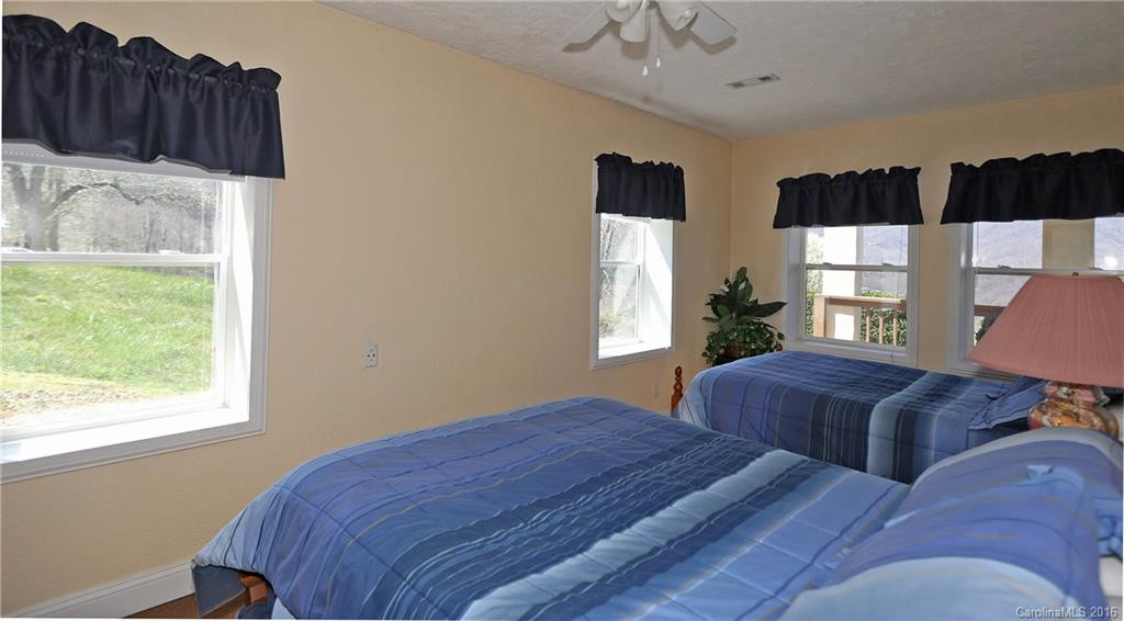 88 Gordon Drive - Photo 13