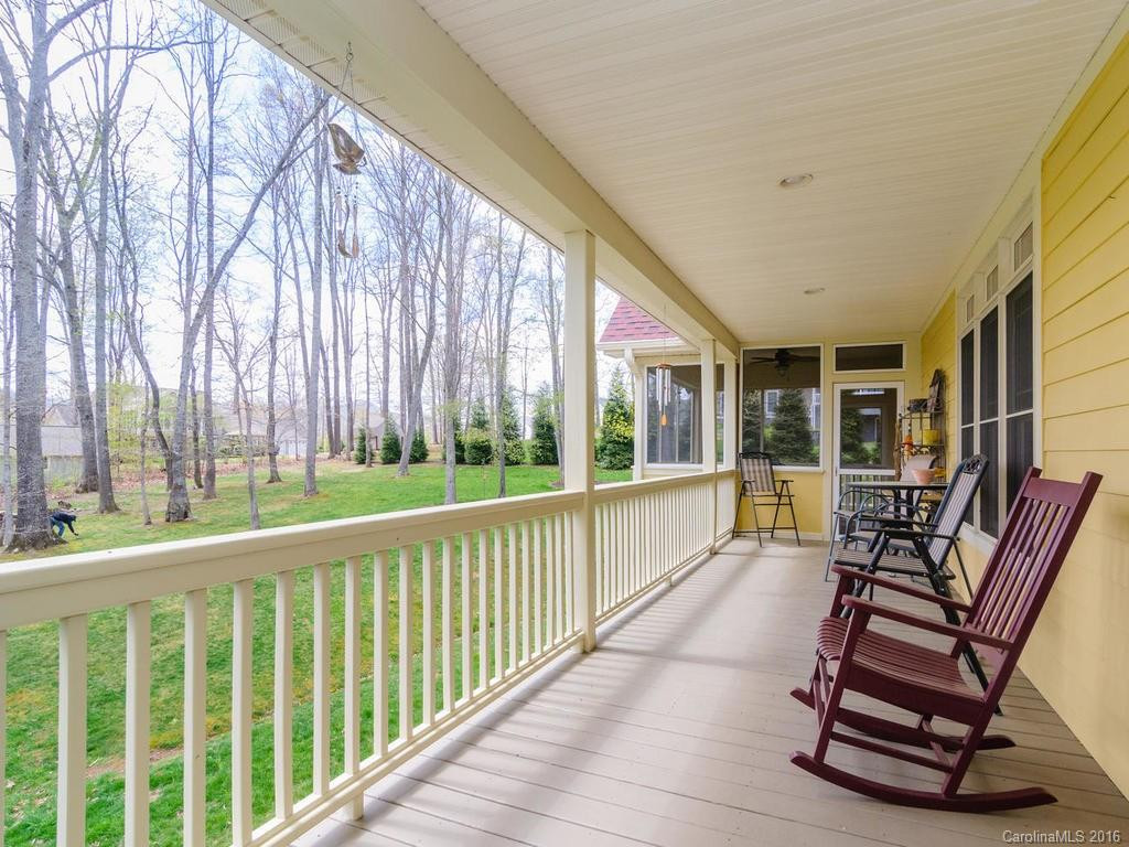 312 Forest Place - Photo 12