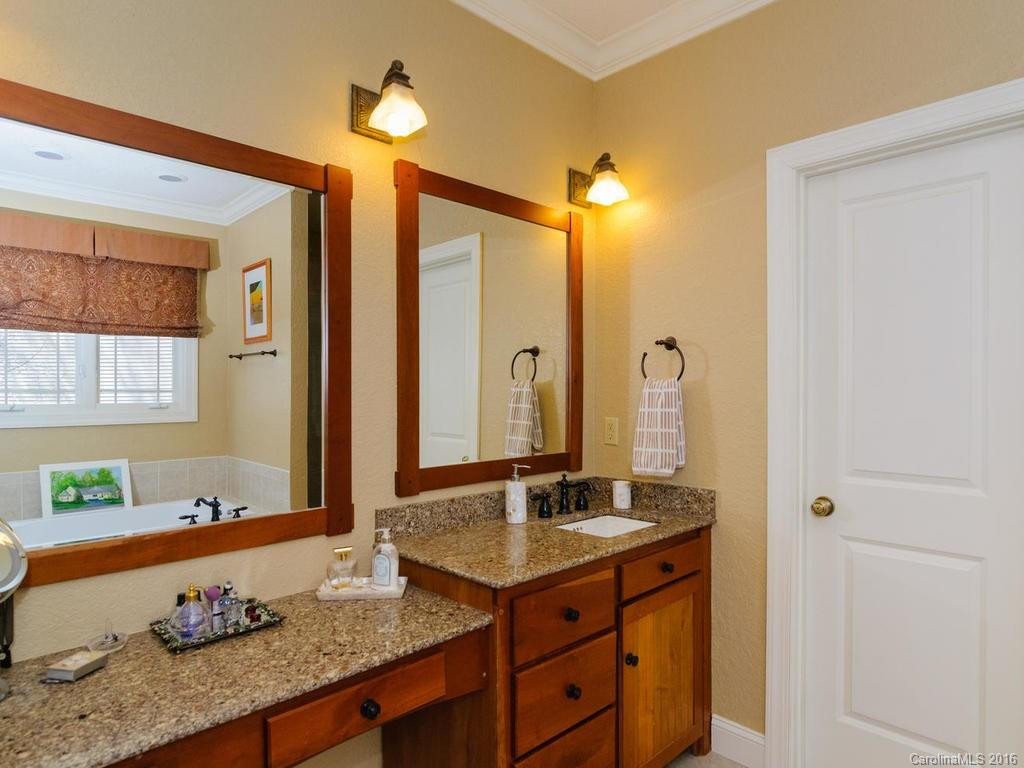 312 Forest Place - Photo 14