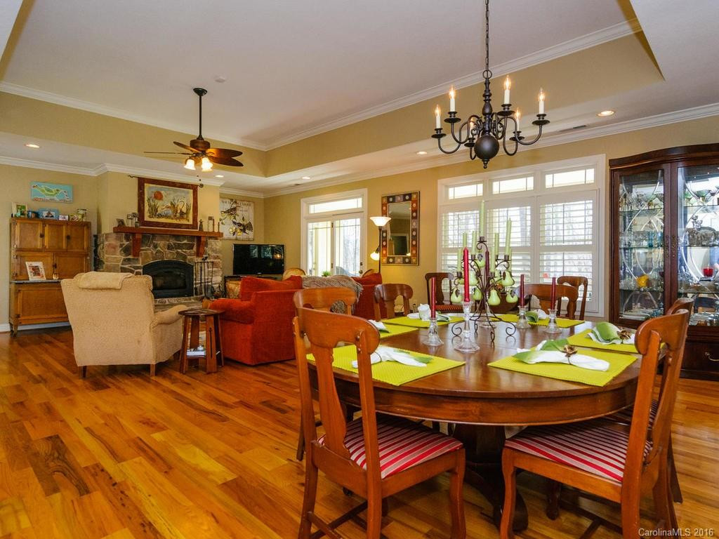 312 Forest Place - Photo 5