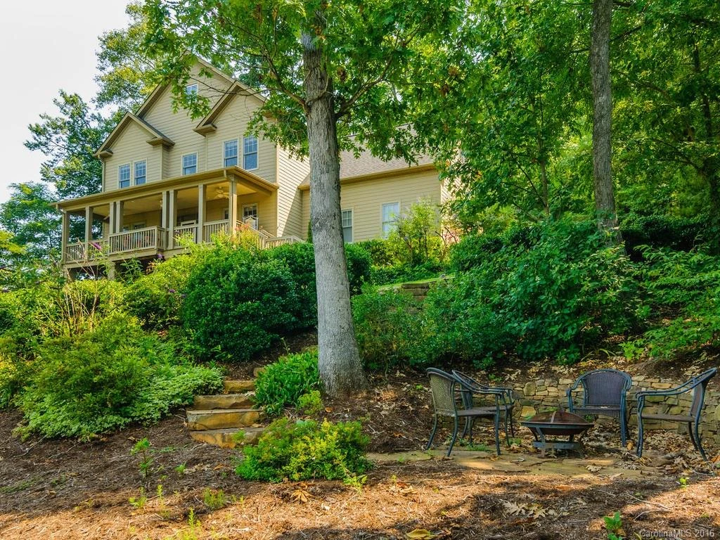101 Red Cedar Lane