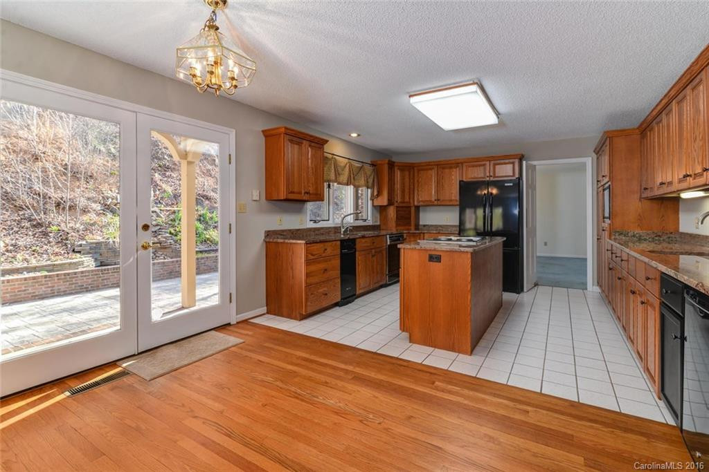 513 Sondley Drive - Photo 7