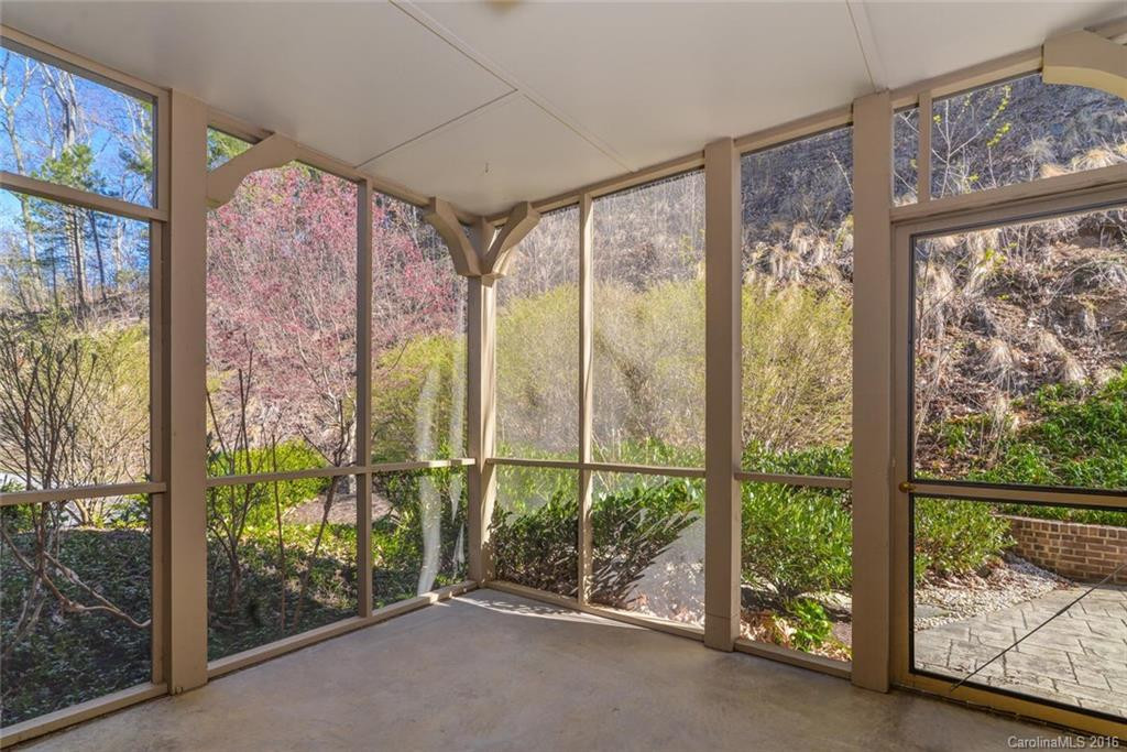 513 Sondley Drive - Photo 10