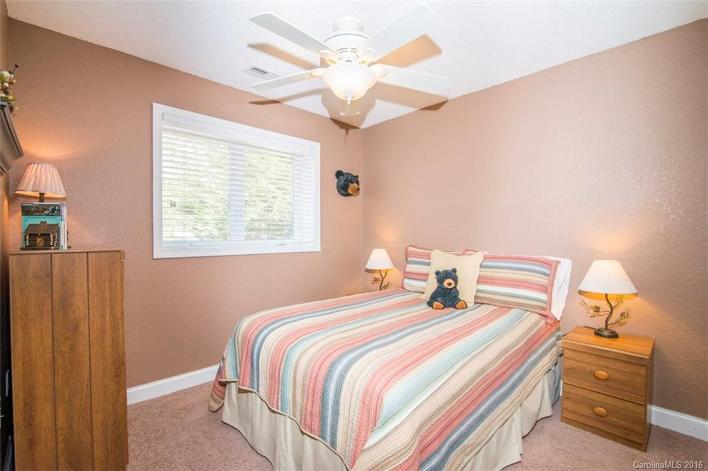 17 Lake Avenue - Photo 16