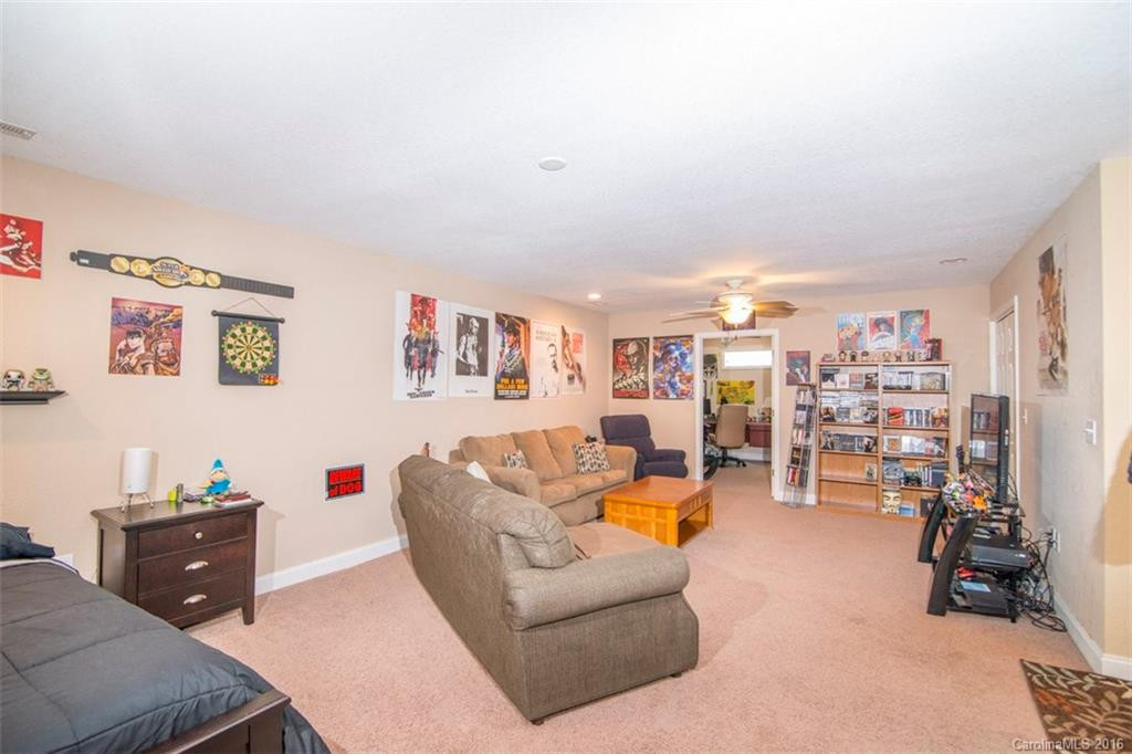 17 Lake Avenue - Photo 17