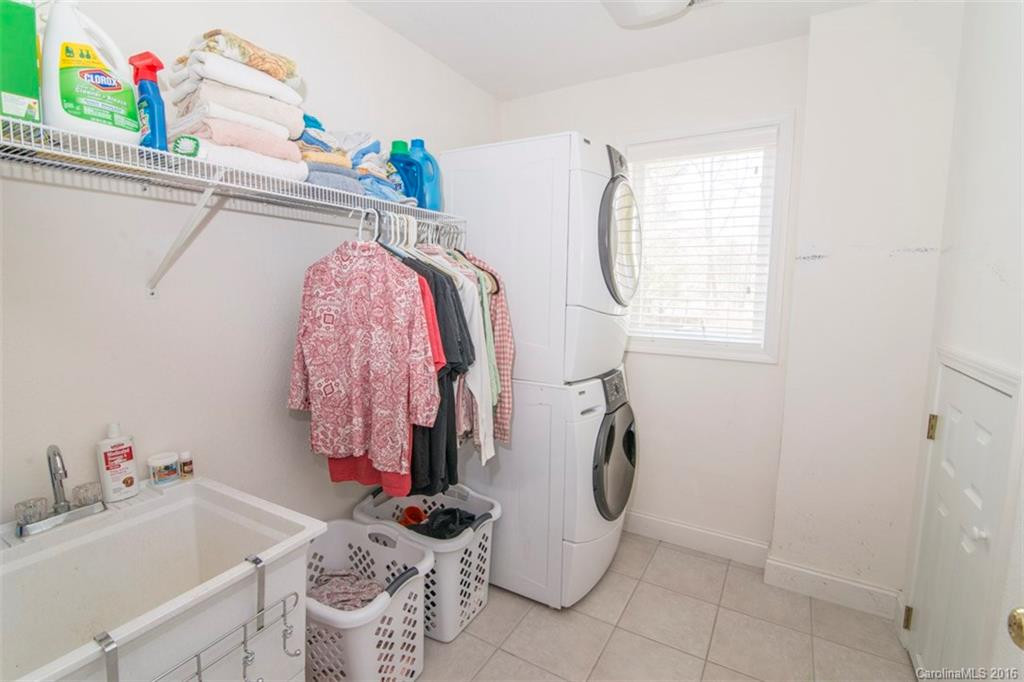 17 Lake Avenue - Photo 19