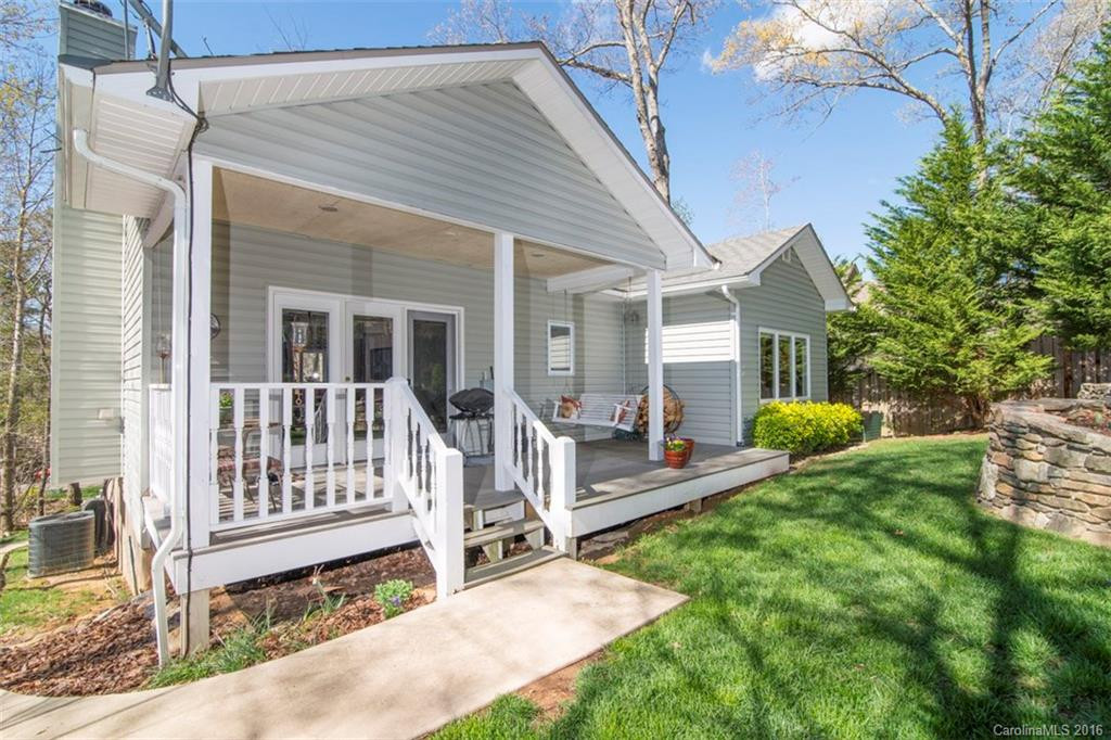 17 Lake Avenue - Photo 3
