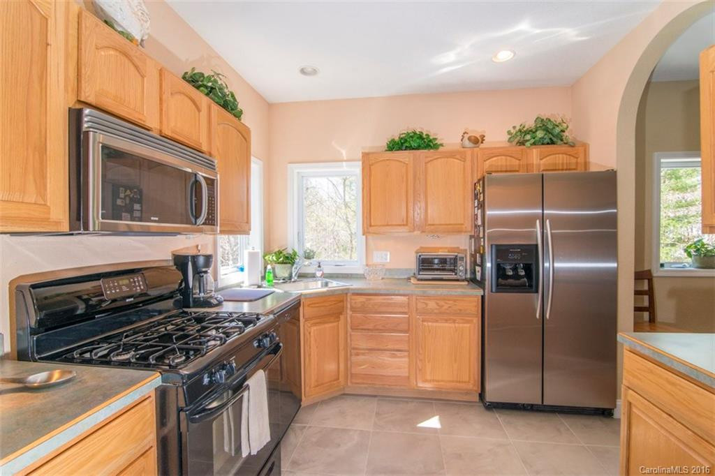 17 Lake Avenue - Photo 9