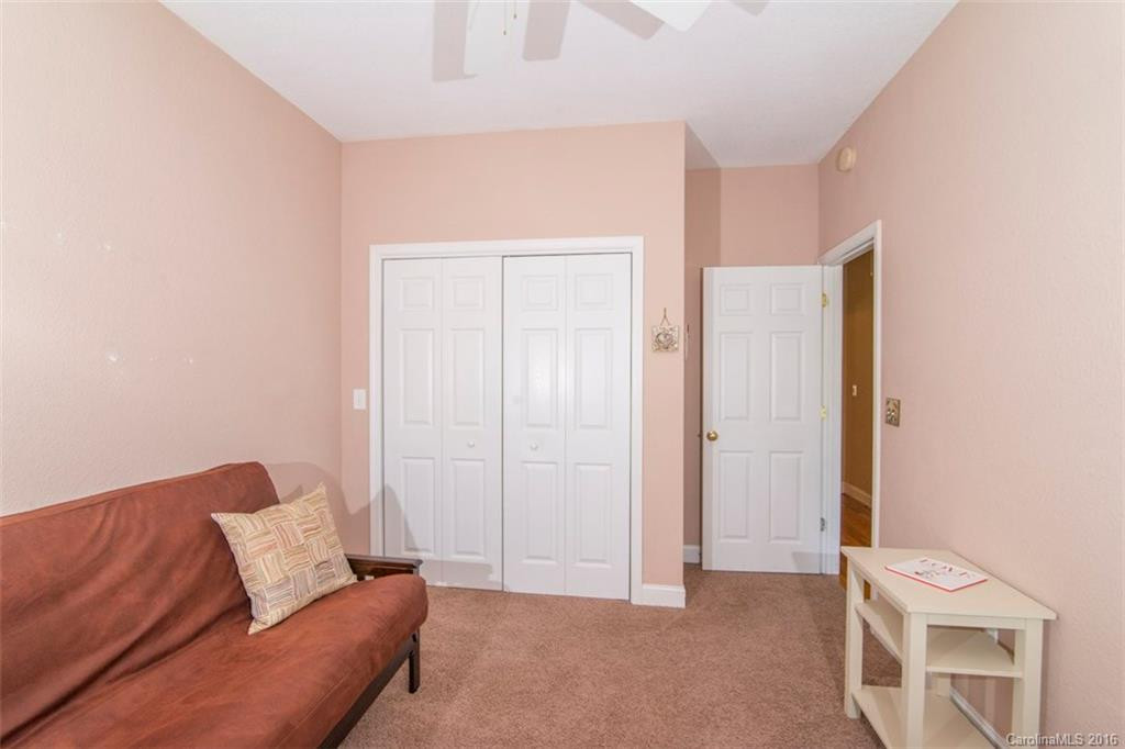 17 Lake Avenue - Photo 10