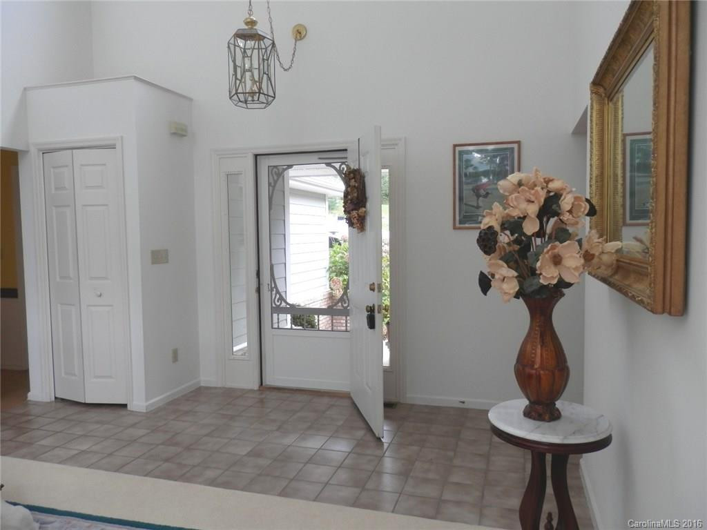 104 Broadmoor Drive #104 - Photo 2