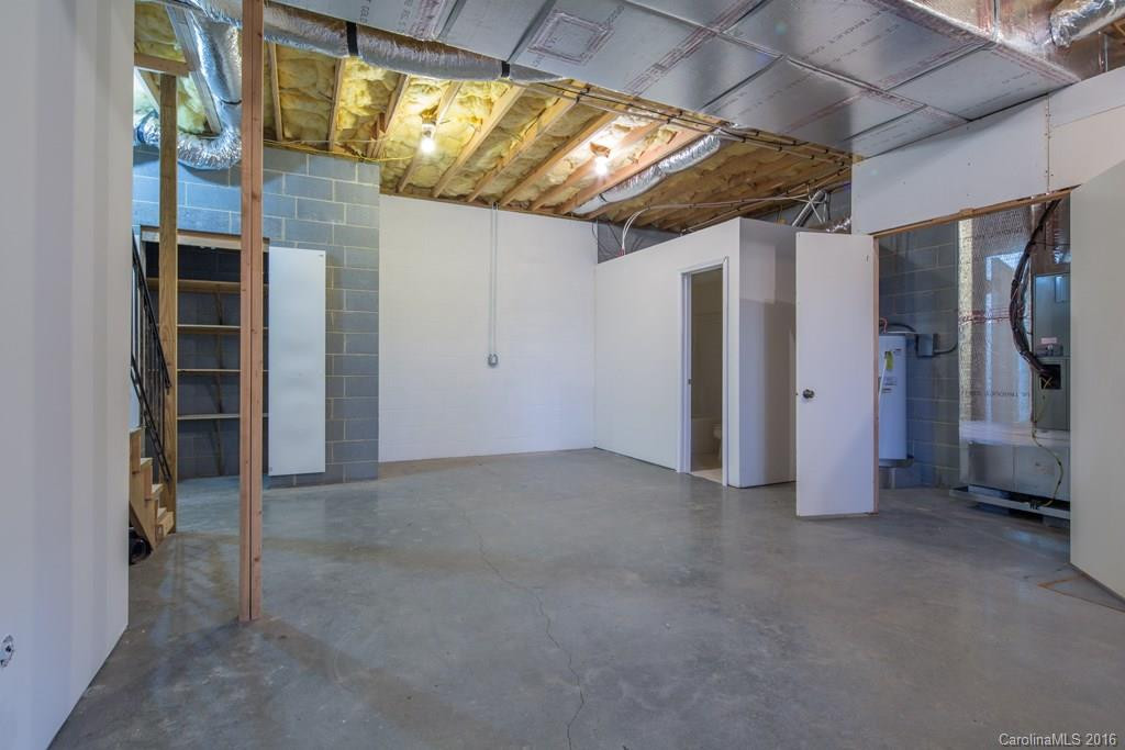 240 Eagle Point Drive - Photo 15