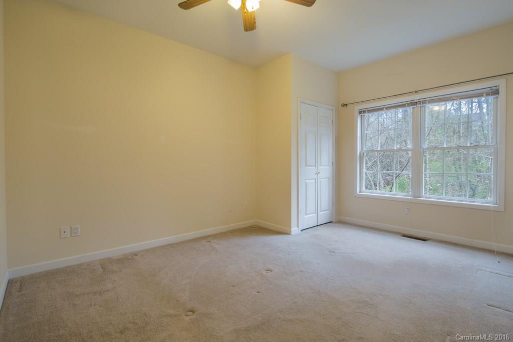 240 Eagle Point Drive - Photo 10