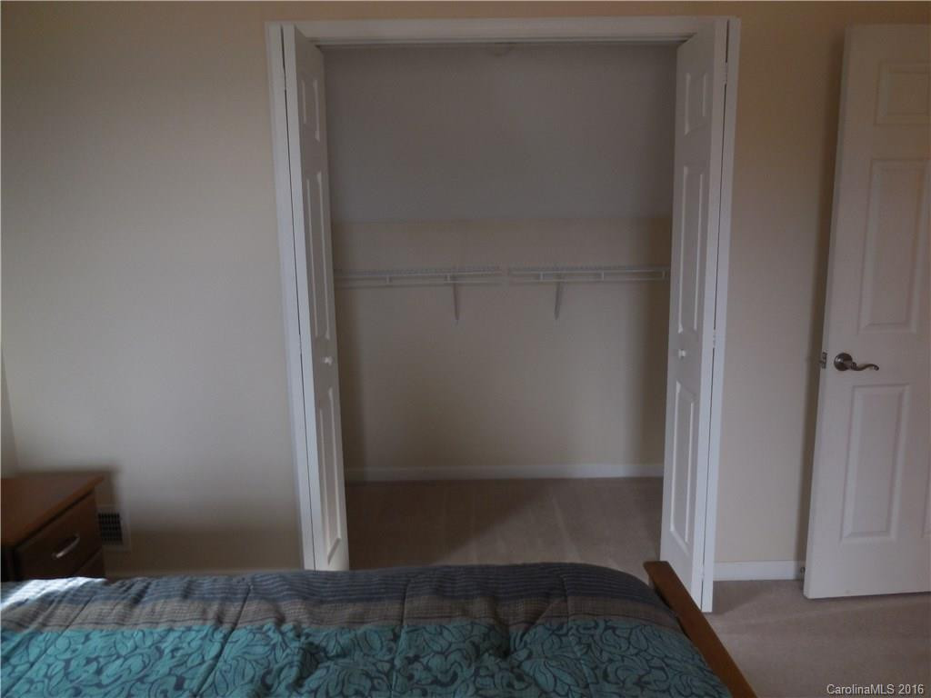 185 Paseo Drive - Photo 6
