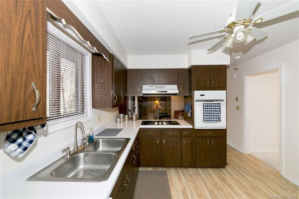 201 Brightwater Heights Drive - Photo 4