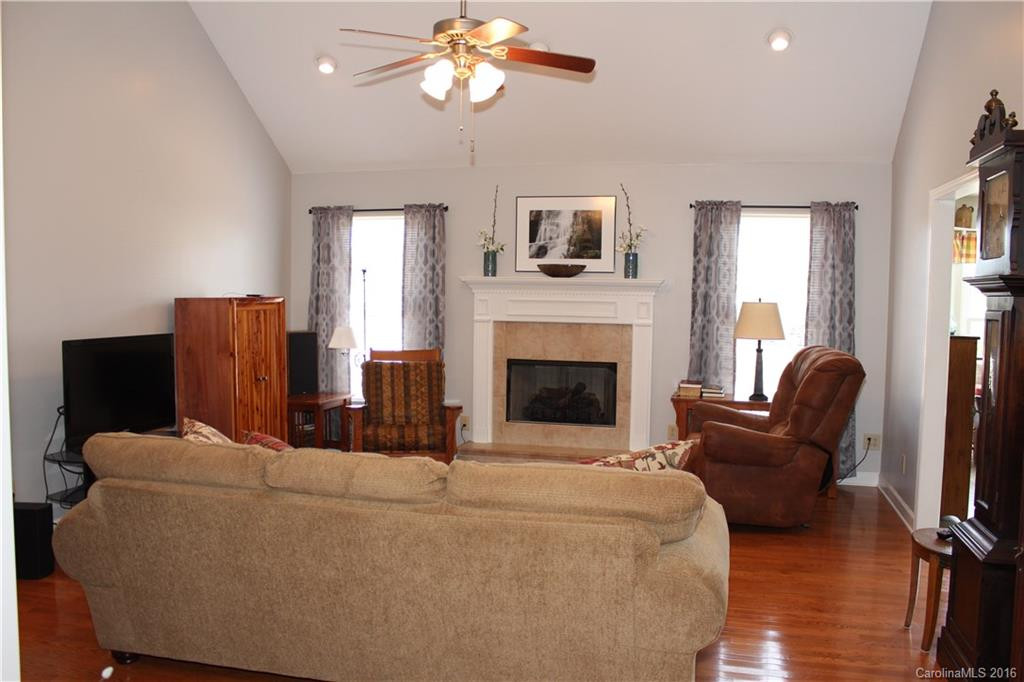 424 Bob Hardin Road - Photo 5