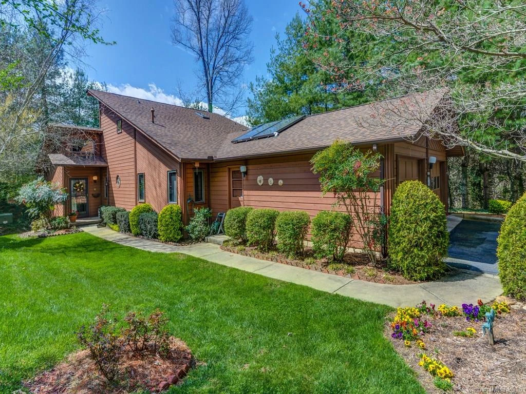 403 Woodfield Drive #403