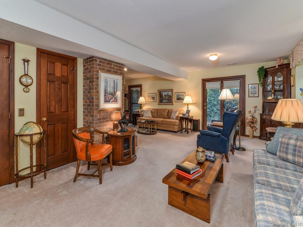 403 Woodfield Drive #403 - Photo 16