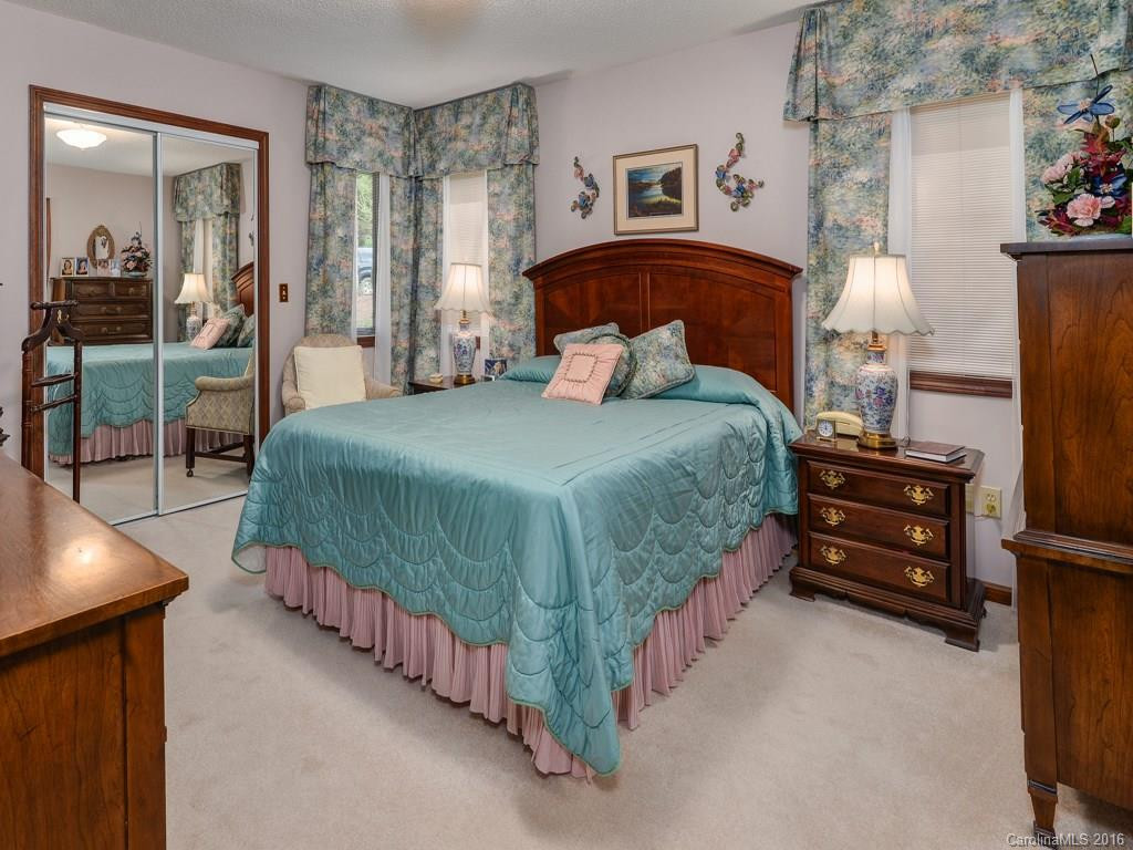 403 Woodfield Drive #403 - Photo 9