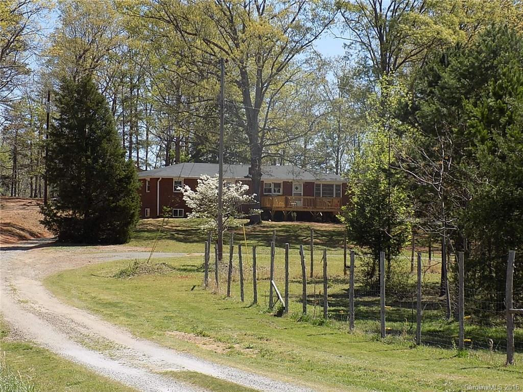 5633 US 221 Highway - Photo 2