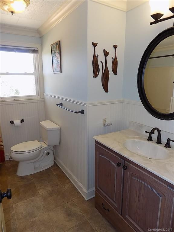 5633 US 221 Highway - Photo 14