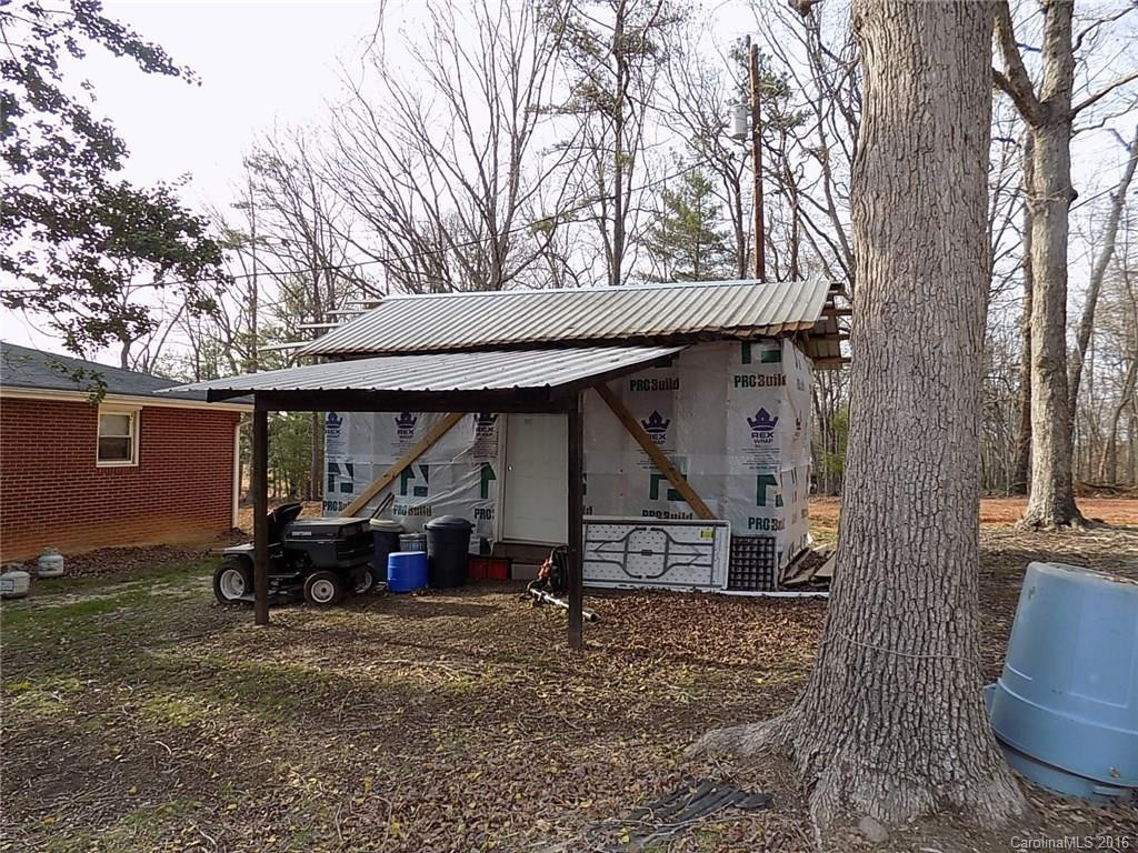 5633 US 221 Highway - Photo 20