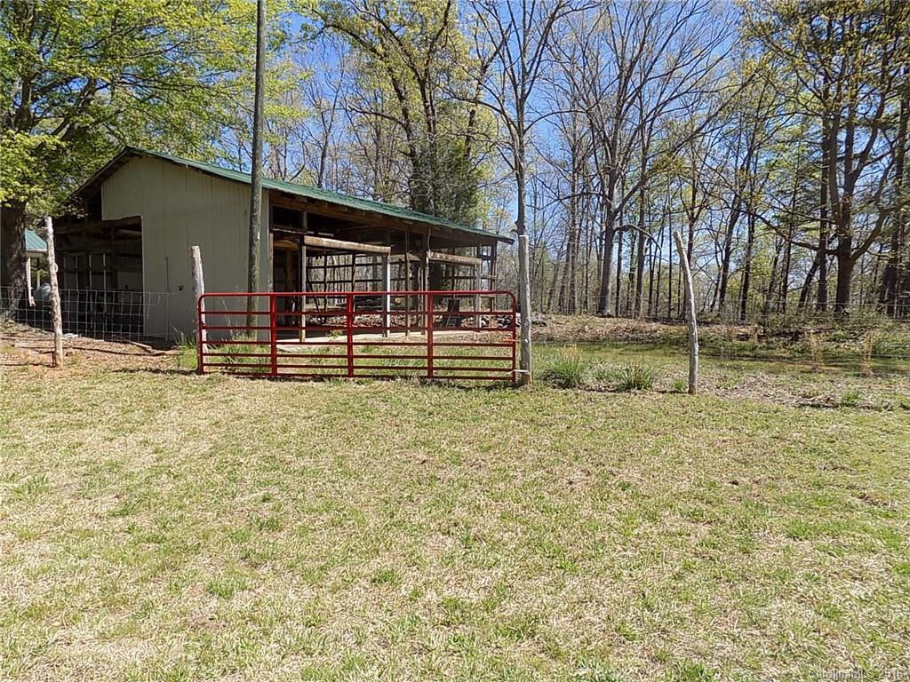 5633 US 221 Highway - Photo 21