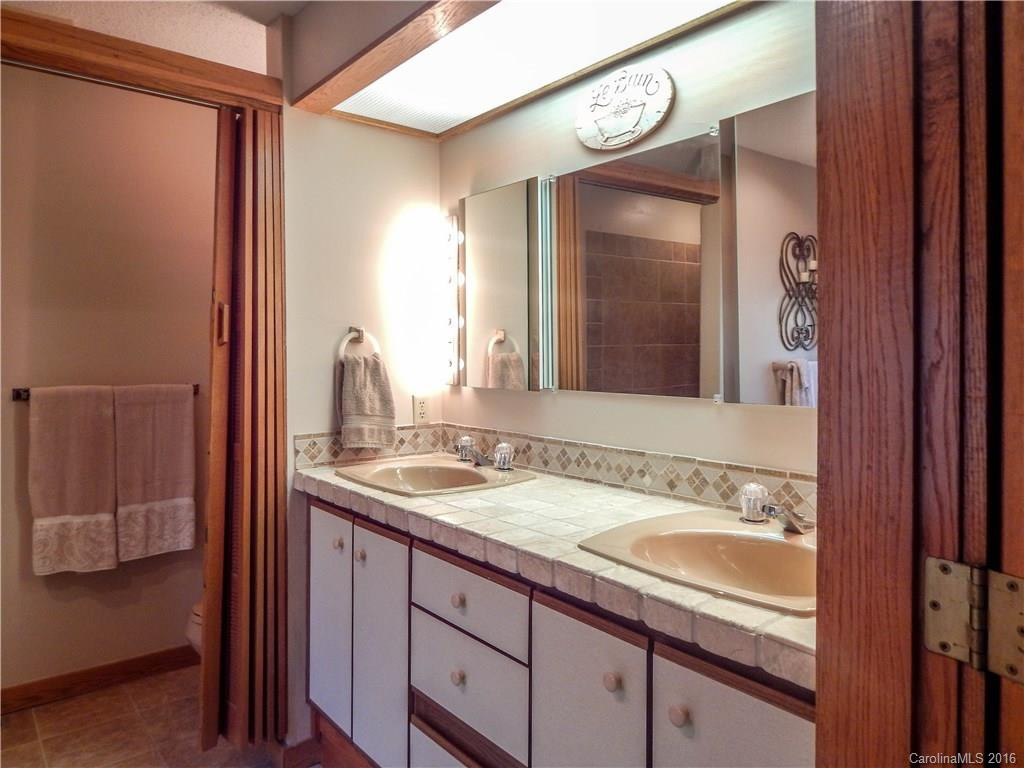 33 Mayapple Court - Photo 11