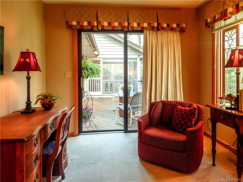 33 Mayapple Court - Photo 9