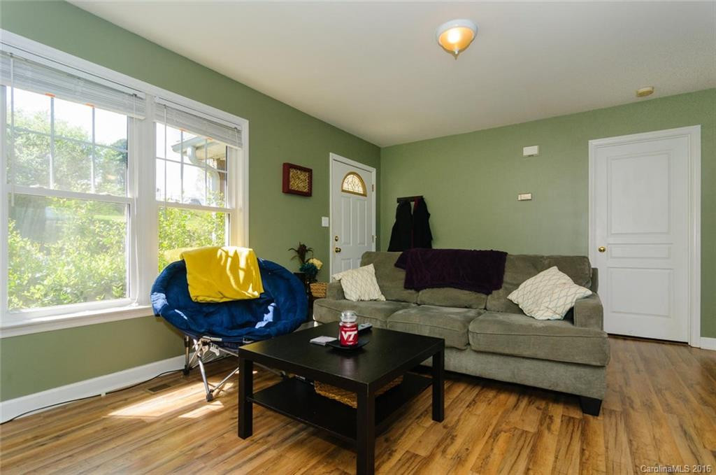 20 Jefferson Drive - Photo 5