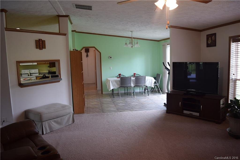 76 Angie Lane - Photo 8