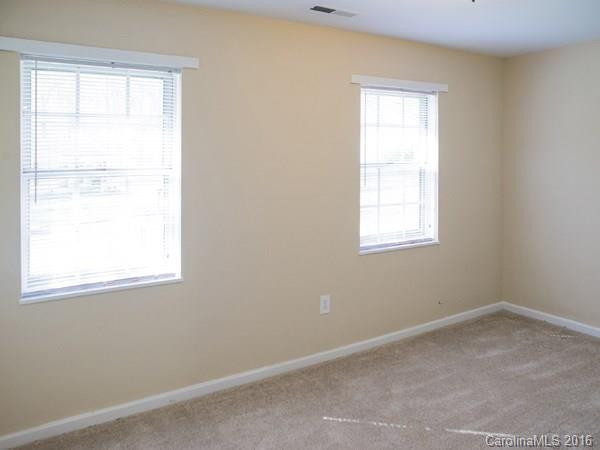 100 Wicklow Drive - Photo 10