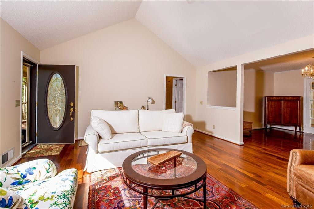 331 Sedi Lane - Photo 5