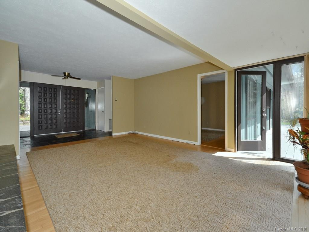 42 Copperhead Cove - Photo 3