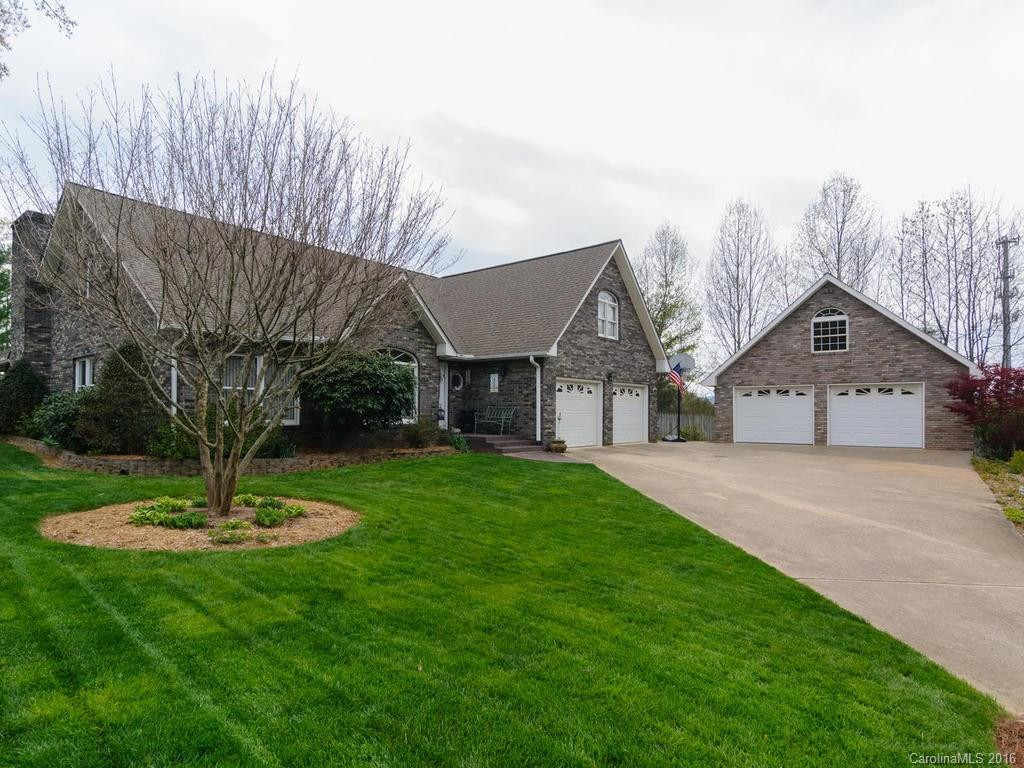 1001 Windsor Drive #22