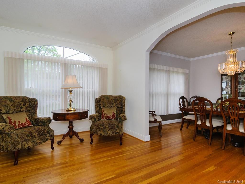 1001 Windsor Drive #22 - Photo 2