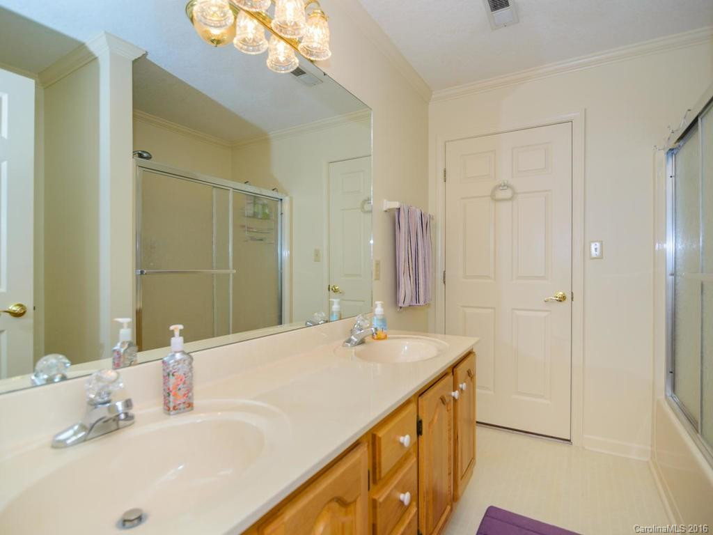 1001 Windsor Drive #22 - Photo 18
