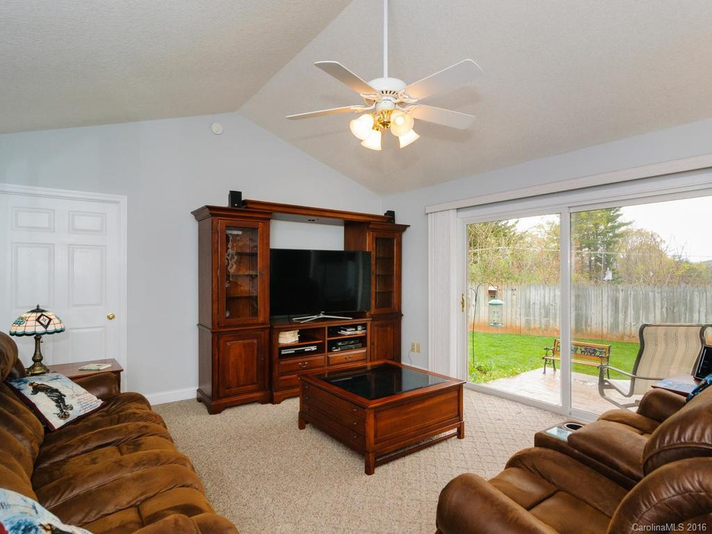 1001 Windsor Drive #22 - Photo 10