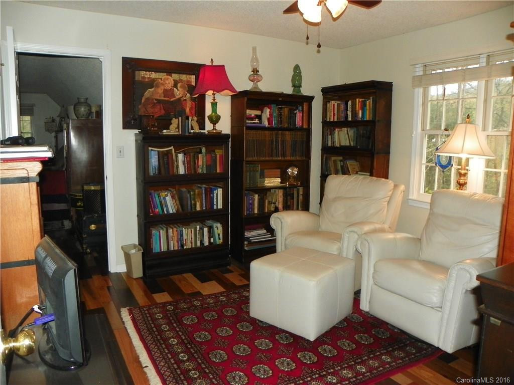 21 Cornelia Lane - Photo 11