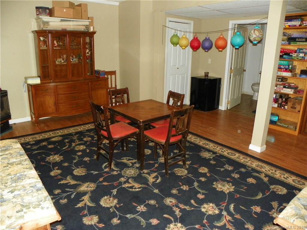 21 Cornelia Lane - Photo 12