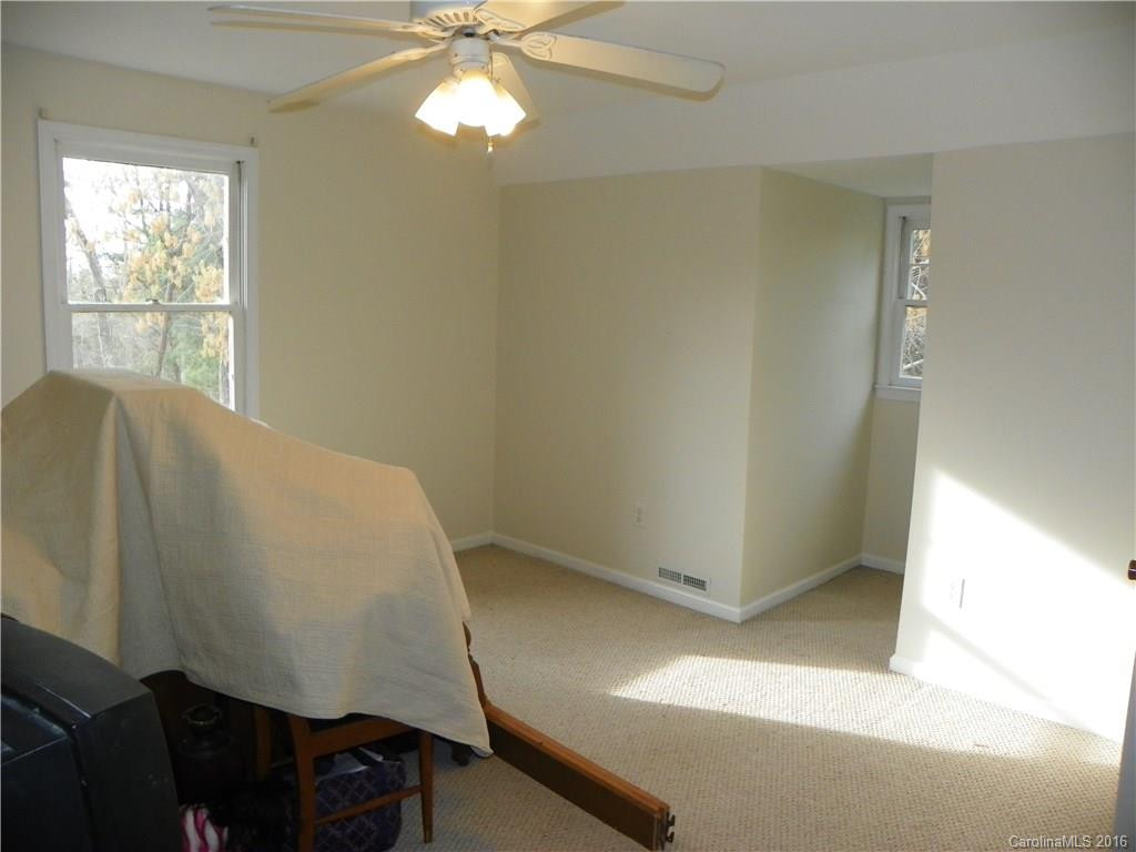21 Cornelia Lane - Photo 14