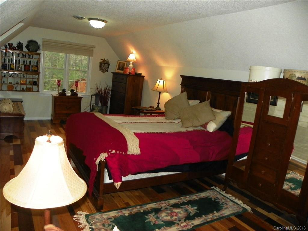 21 Cornelia Lane - Photo 9
