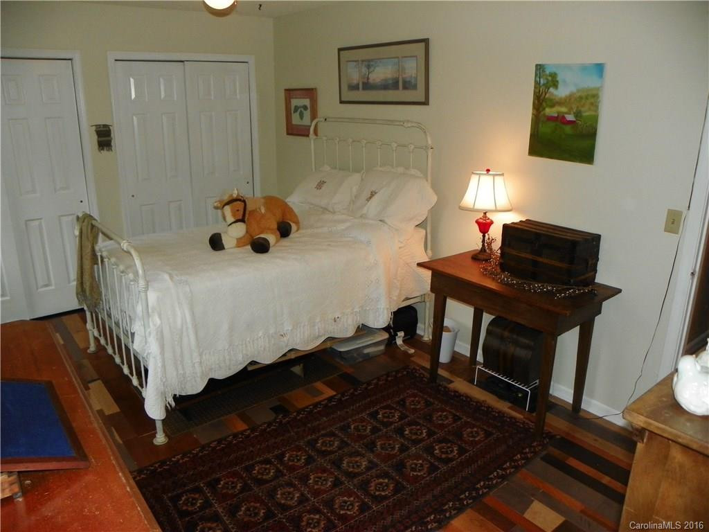 21 Cornelia Lane - Photo 10