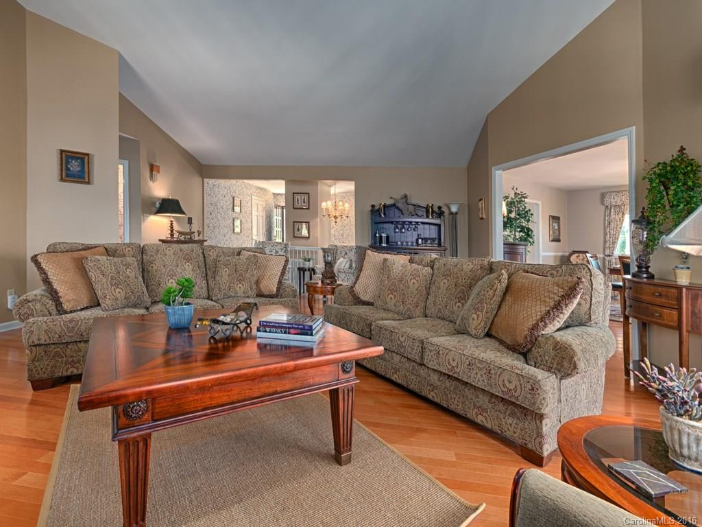 3801 Timber Trail - Photo 3