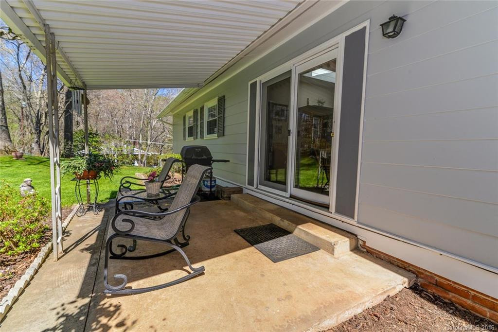 8 Ferncliff Drive - Photo 17