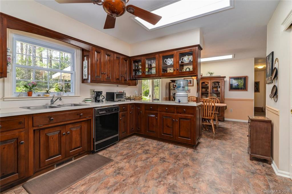 8 Ferncliff Drive - Photo 7